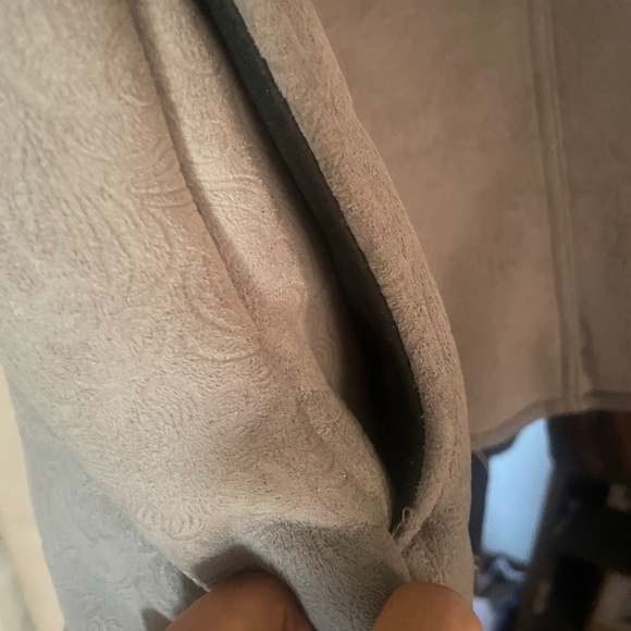 Ladies tooled micro-suede vest - Picture 3 of 12